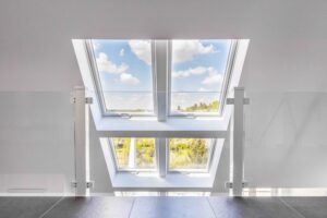 Galerie mit Ausblick ins Grüne