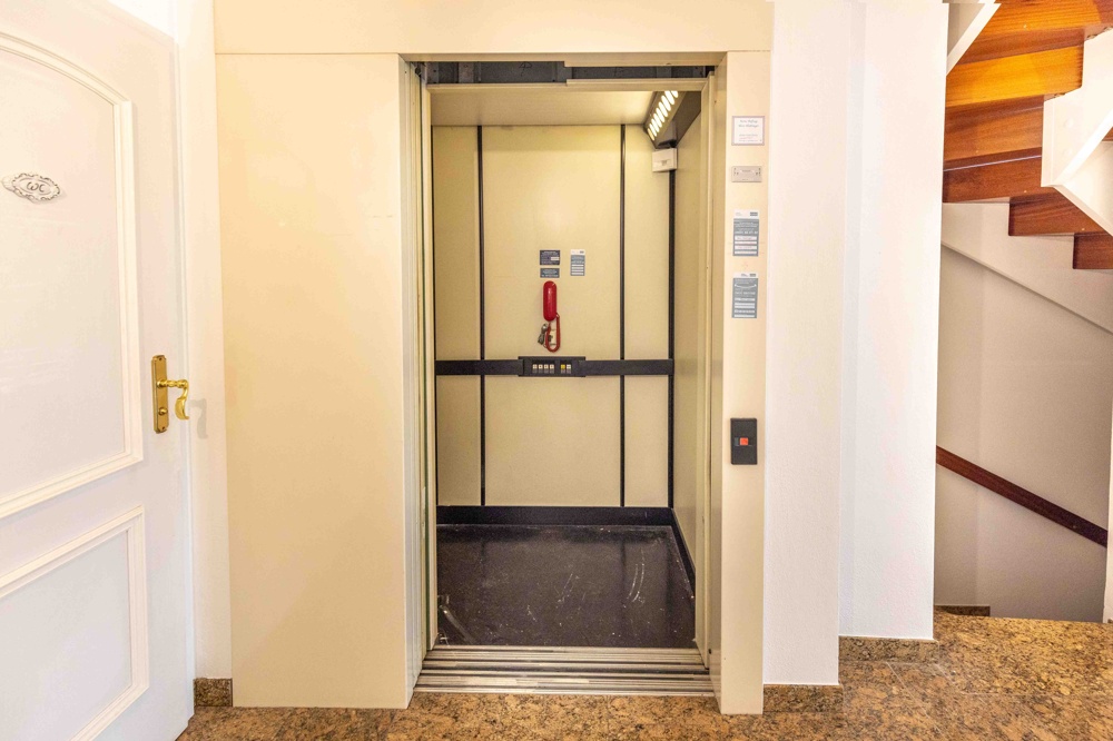 Fahrstuhl
