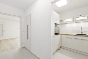 Blick aus dem Vorraum