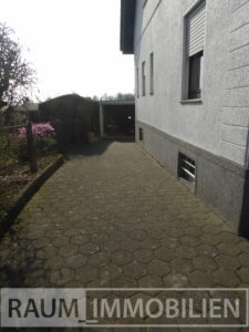 Zufahrt Garage