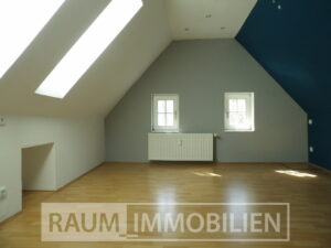 Spitzboden Wohnung 4