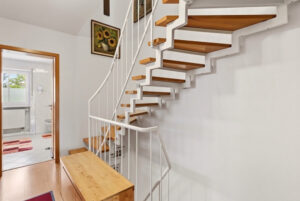Treppe ins DG