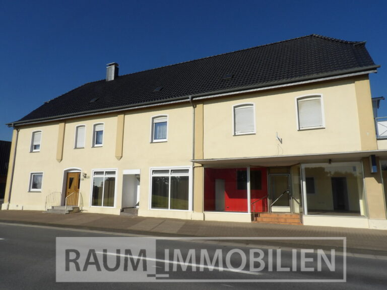 Gebäudeansicht Strassenseite