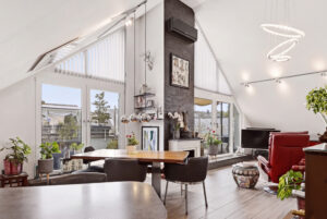 Wohnzimmer/Essbereich