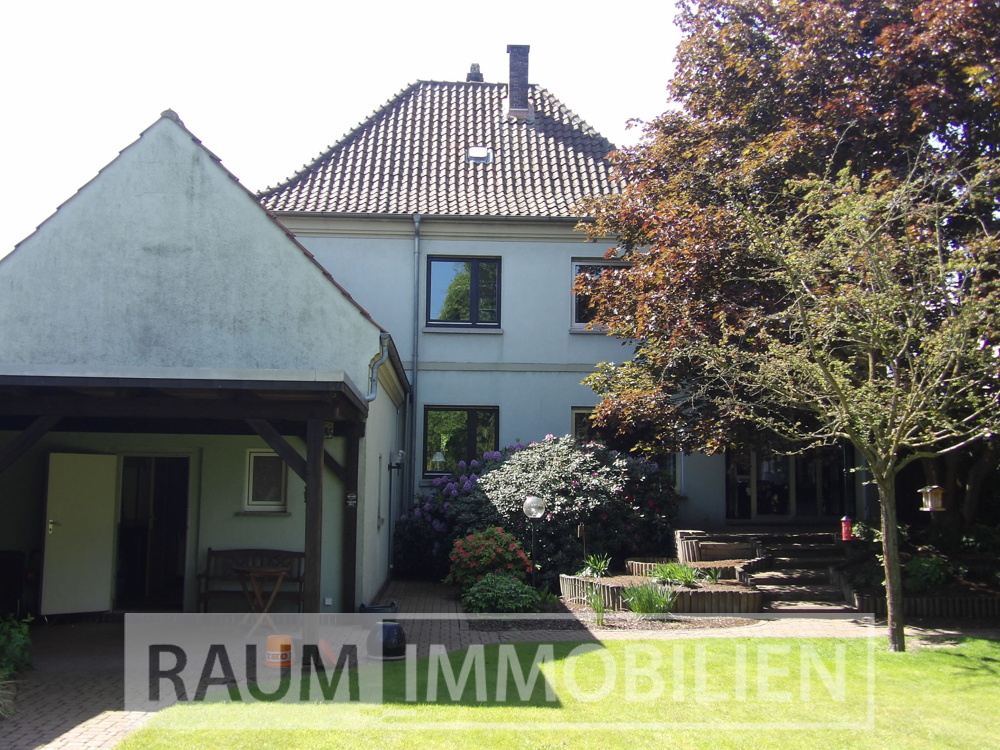 Gebäudeansicht Gartenseite